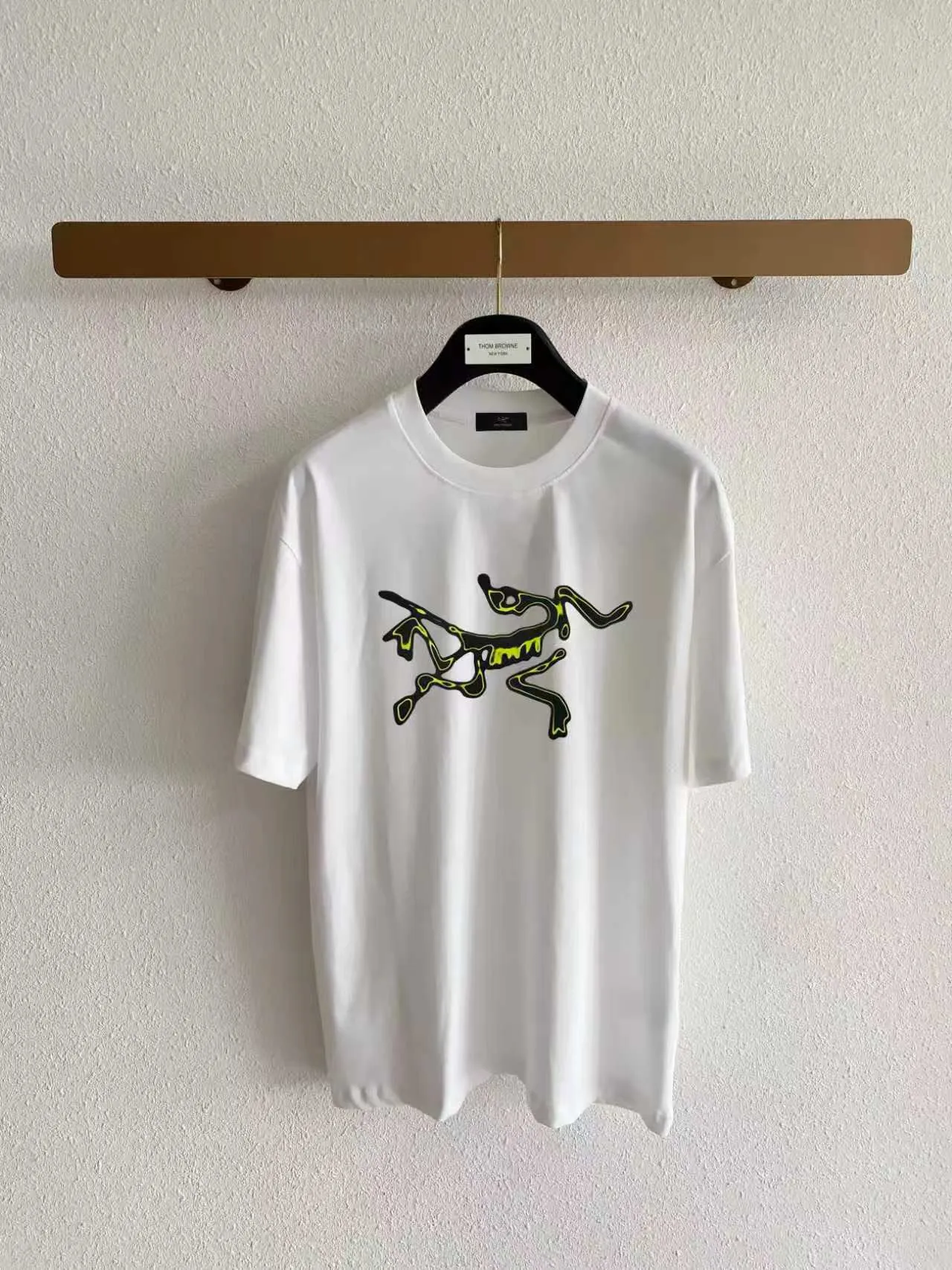Arc’ter/ New Arrival ， ， ， ， T Same Style。 :Black White Blue Gray Size:S（90-130 ） M（125-140 ） L（135-160 ） XL（160-180 ） XXL（180 ）